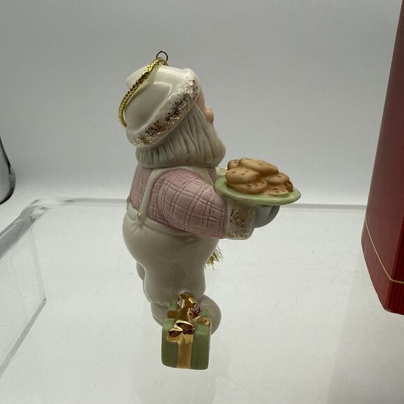 LENOX 2009 Annual SANTA ORNAMENT SANTA'S MIDNIGHT SNACK - Picture 3 of 9